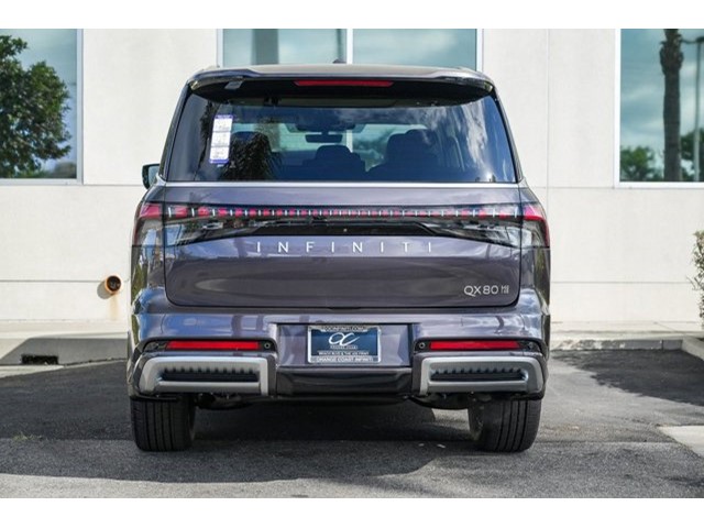 2026 Infiniti QX80 Luxe photo 3