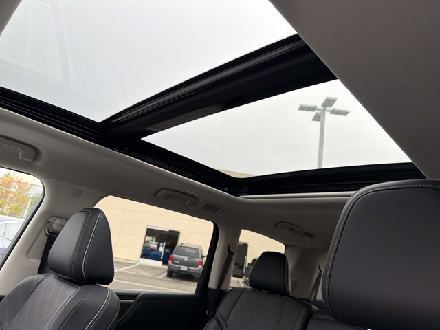 2026 INFINITI QX80 Luxe - Photo 8