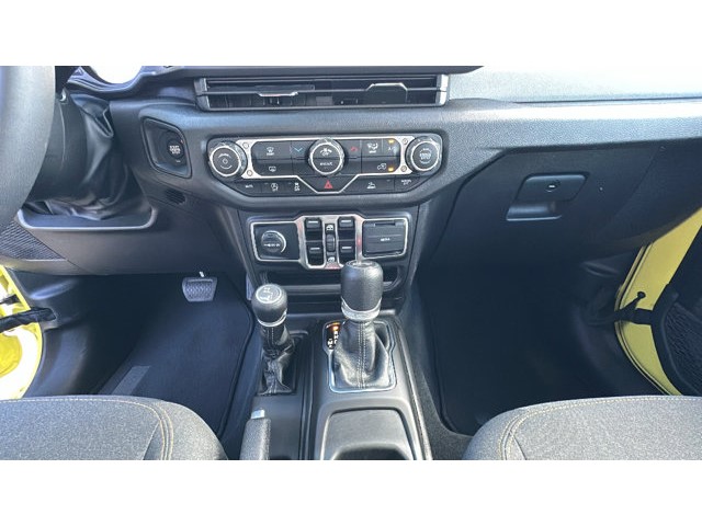 2024 Jeep Wrangler Sport S Sport S 4 Door 4x4 Intercooled Turbo Premium Unleaded I-4 2.0 L/122 [20]