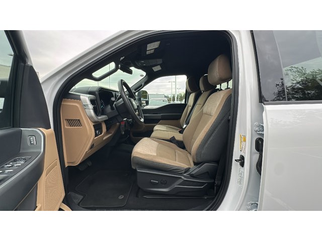 2024 Ford Super Duty F-250 SRW XLT  Intercooled Turbo Diesel V-8 6.7 L/406 [13]