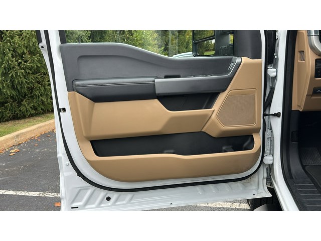 2024 Ford Super Duty F-250 SRW XLT  Intercooled Turbo Diesel V-8 6.7 L/406 [14]