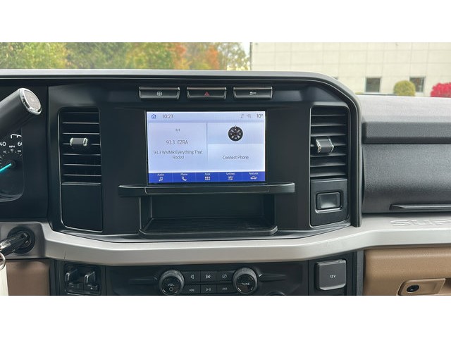 2024 Ford Super Duty F-250 SRW XLT  Intercooled Turbo Diesel V-8 6.7 L/406 [20]