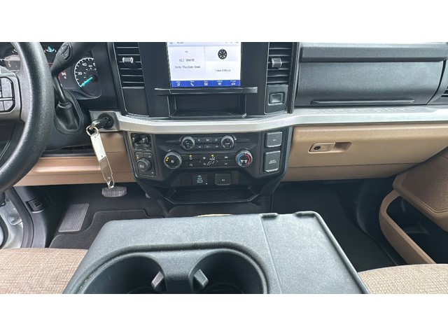 2024 Ford Super Duty F-250 SRW XLT  Intercooled Turbo Diesel V-8 6.7 L/406 [22]