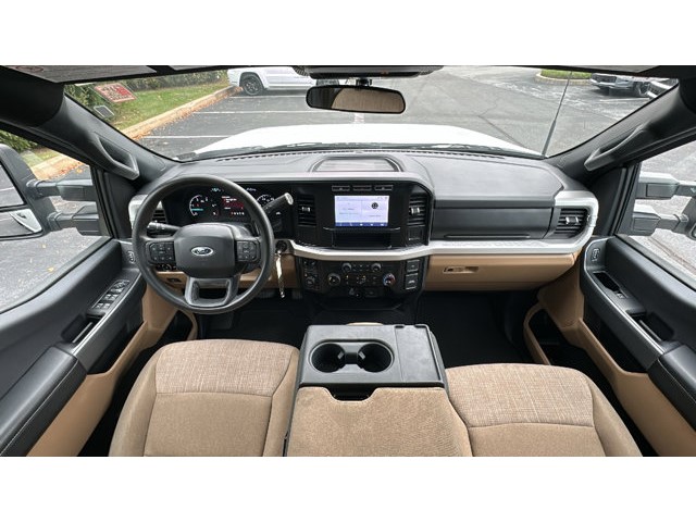 2024 Ford Super Duty F-250 SRW XLT  Intercooled Turbo Diesel V-8 6.7 L/406 [28]