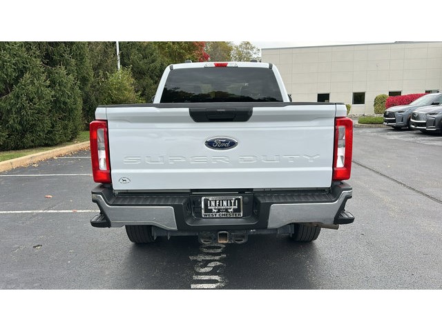 2024 Ford Super Duty F-250 SRW XLT  Intercooled Turbo Diesel V-8 6.7 L/406 [5]