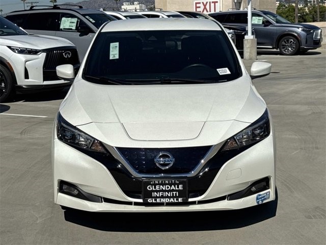 Used 2021 Nissan Leaf SV with VIN 1N4AZ1CV9MC552761 for sale in Glendale, CA