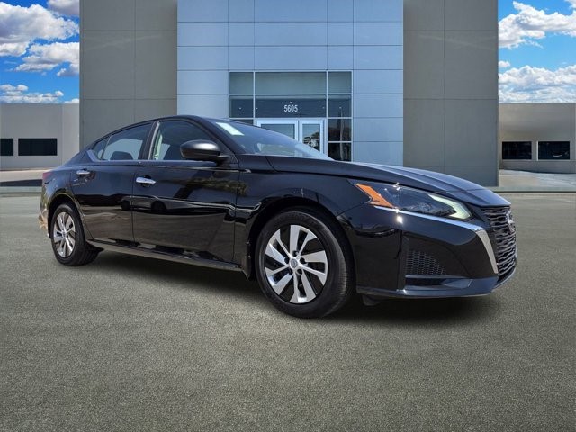 2025 Nissan Altima S S FWD Regular Unleaded I-4 2.5 L/152 [1]