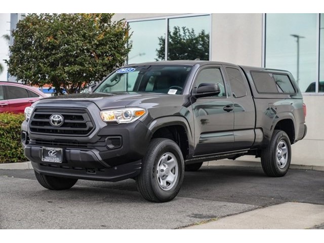 2023 Toyota Tacoma L photo 3