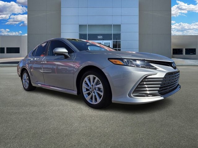 2024 Toyota Camry LE LE Auto Regular Unleaded I-4 2.5 L/152 [0]