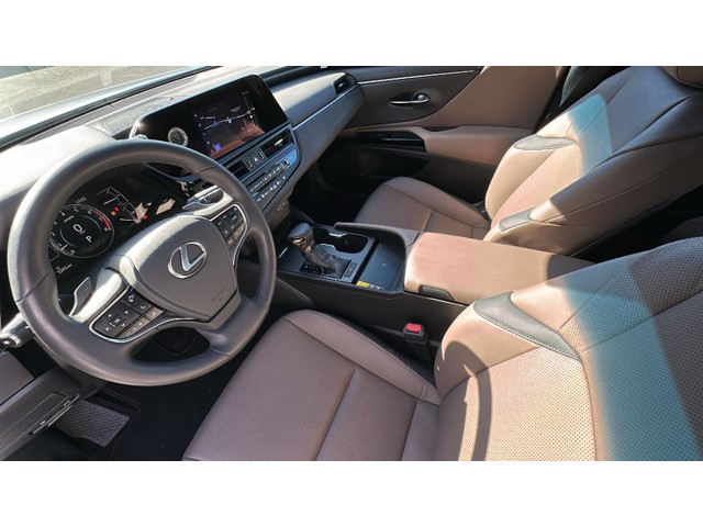 2025 Lexus ES ES 350 ES 350 FWD Regular Unleaded V-6 3.5 L/211 [19]