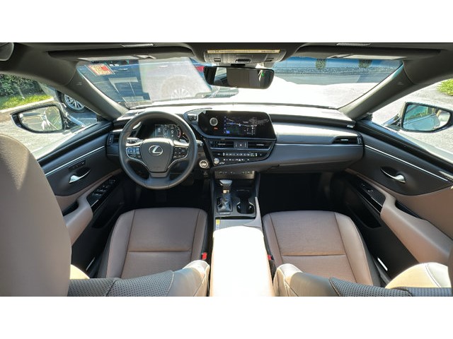 2025 Lexus ES ES 350 ES 350 FWD Regular Unleaded V-6 3.5 L/211 [24]