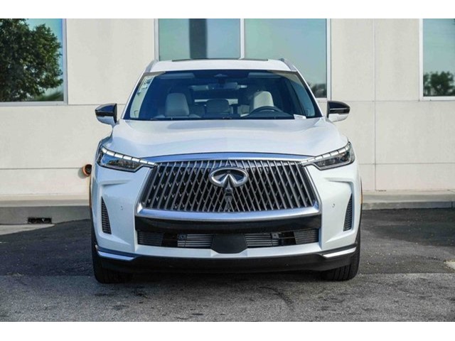 2026 Infiniti QX60 Luxe photo 2