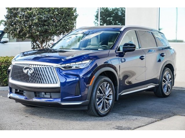 2026 Infiniti QX60 Luxe photo 3