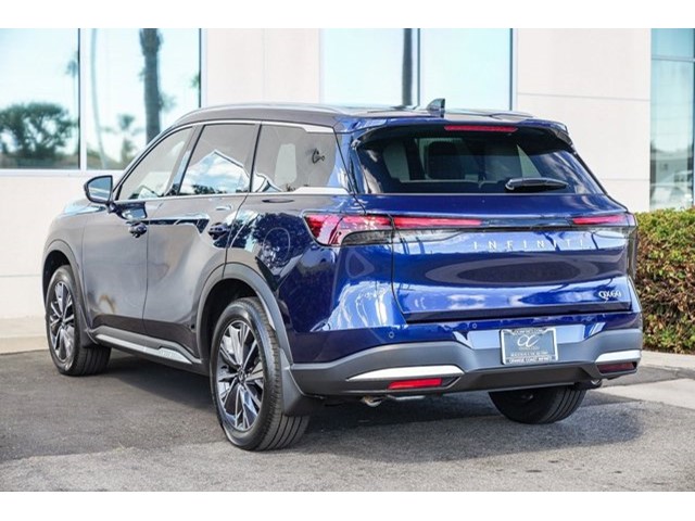 2026 Infiniti QX60 Luxe photo 4