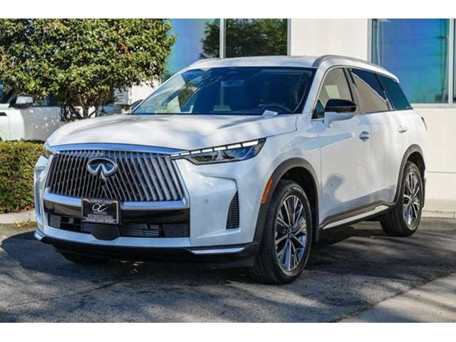 2026 Infiniti QX60 Luxe photo 3