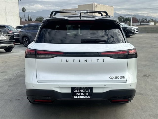 2026 Infiniti QX60 Luxe photo 3
