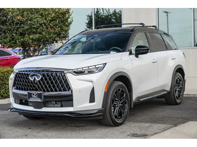 2026 Infiniti QX60 Luxe photo 2