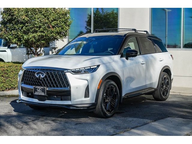 2026 Infiniti QX60 Luxe photo 3