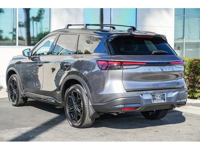 2026 Infiniti QX60 Luxe photo 2