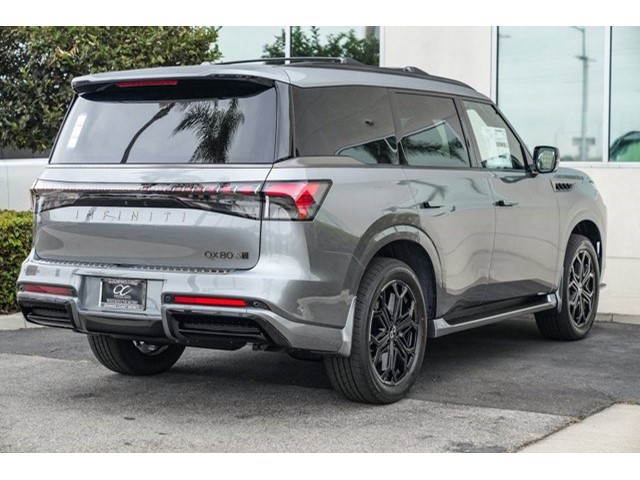 2026 Infiniti QX80 Sensory photo 2