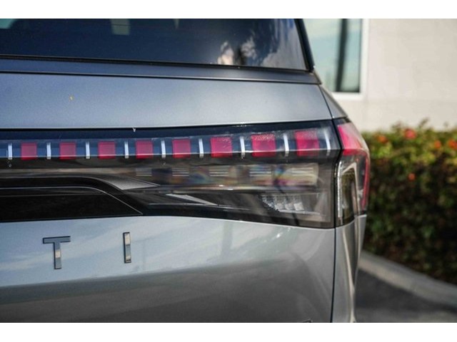 2026 Infiniti QX80 Sensory photo 4