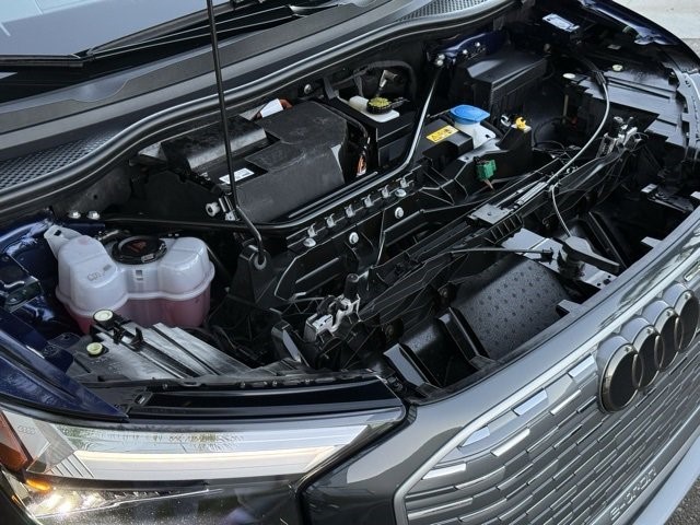 2023 Audi Q4 e-tron Sportback Premium Plus Premium Plus 50 quattro Electric [9]