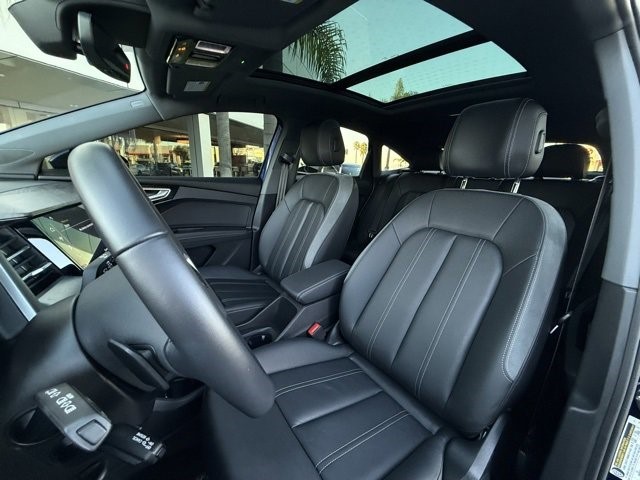 2023 Audi Q4 e-tron Sportback Premium Plus Premium Plus 50 quattro Electric [16]