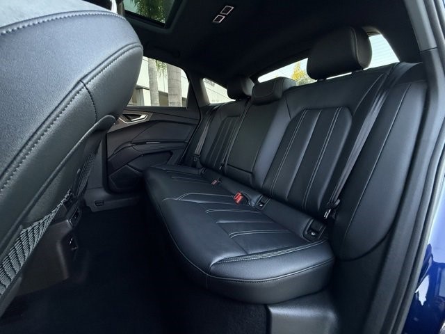 2023 Audi Q4 e-tron Sportback Premium Plus Premium Plus 50 quattro Electric [17]