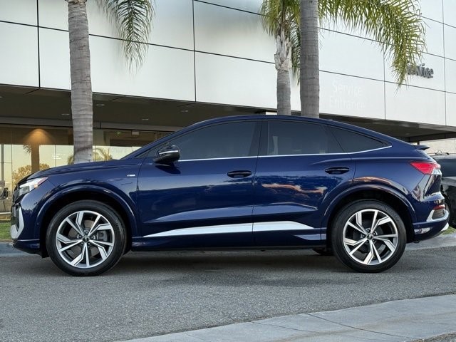 2023 Audi Q4 e-tron Sportback Premium Plus Premium Plus 50 quattro Electric [2]