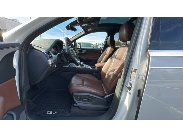 2019 Audi Q7 45 SE Premium  Intercooled Turbo Premium Unleaded I-4 2.0 L/121 [11]
