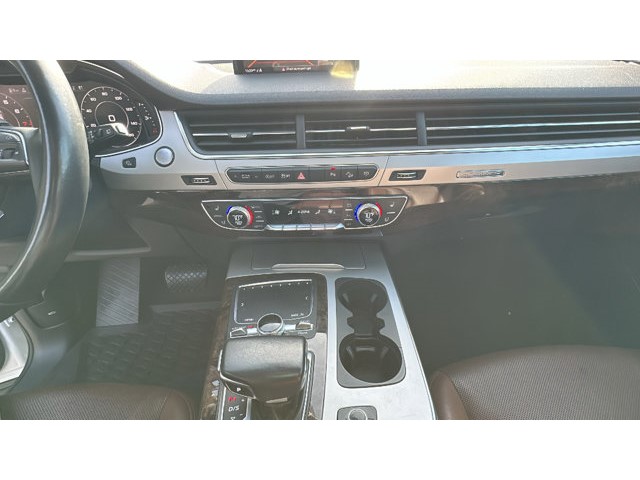 2019 Audi Q7 45 SE Premium  Intercooled Turbo Premium Unleaded I-4 2.0 L/121 [20]