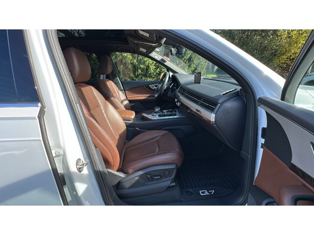 2019 Audi Q7 45 SE Premium  Intercooled Turbo Premium Unleaded I-4 2.0 L/121 [23]