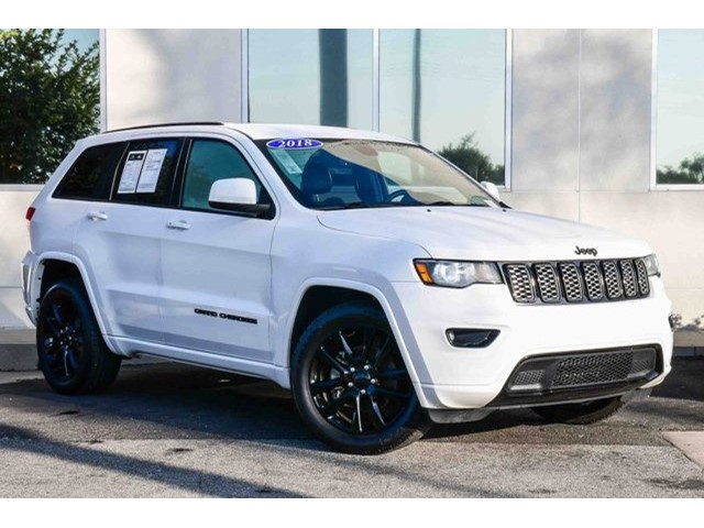 2018 Jeep Grand Cherokee Altitude Altitude 4x2 *Ltd Avail* Regular Unleaded V-6 3.6 L/220 [5]