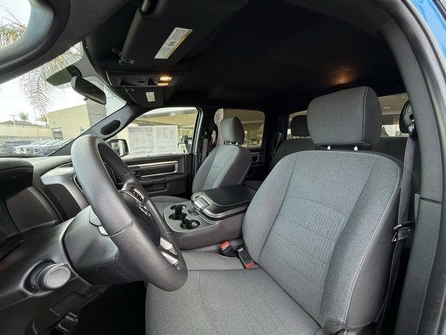 2024 Ram 1500 Classic Warlock Warlock 4x4 Crew Cab 5’7″ Box Regular Unleaded V-6 3.6 L/220 [15]