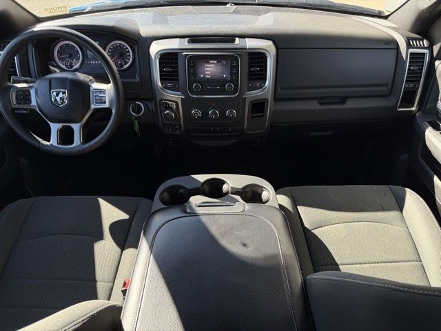 2024 Ram 1500 Classic Warlock Warlock 4x4 Crew Cab 5’7″ Box Regular Unleaded V-6 3.6 L/220 [19]