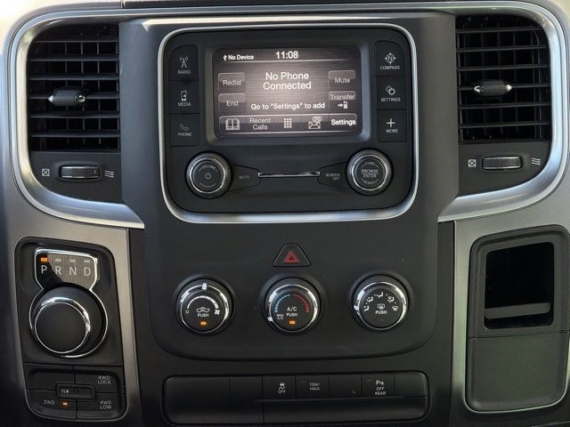 2024 Ram 1500 Classic Warlock Warlock 4x4 Crew Cab 5’7″ Box Regular Unleaded V-6 3.6 L/220 [24]