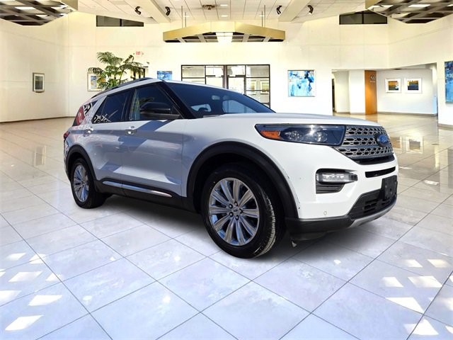 2020 Ford Explorer Limited's photo