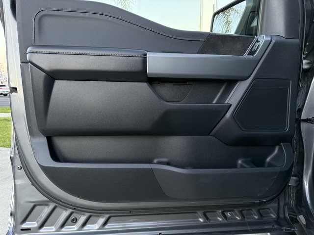 2024 Ford F-150 XLT  PowerBoost Full-Hybrid V6 3.5 L [12]