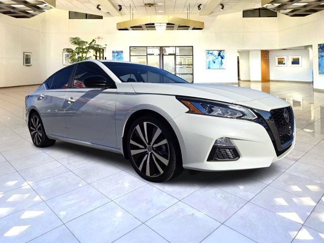 2020 Nissan Altima 2.5 SR 2.5 SR Sedan Regular Unleaded I-4 2.5 L/152 [8]