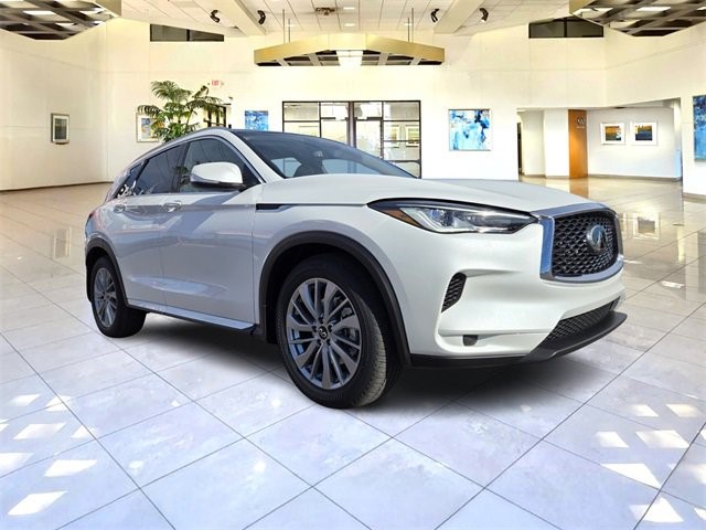 2025 INFINITI QX50 Luxe's photo