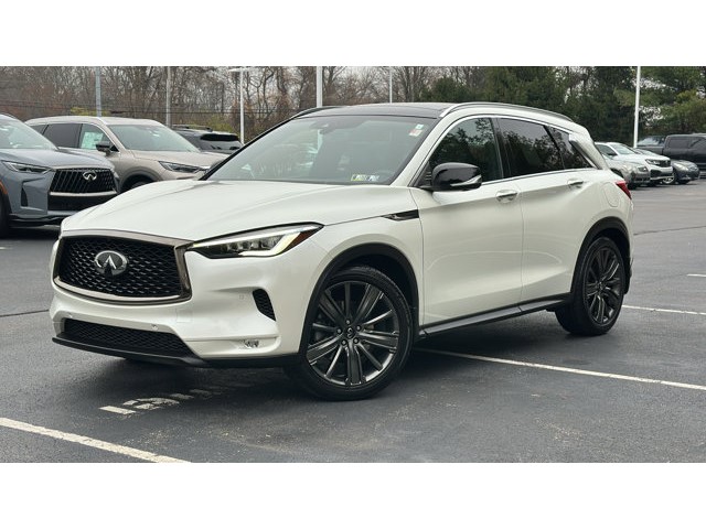2020 INFINITI QX50 Essential's photo