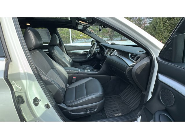 2020 INFINITI QX50 ESSENTIAL ESSENTIAL AWD Intercooled Turbo Premium Unleaded I-4 2.0 L/121 [25]