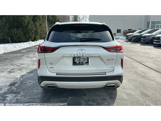 2020 INFINITI QX50 ESSENTIAL ESSENTIAL AWD Intercooled Turbo Premium Unleaded I-4 2.0 L/121 [5]