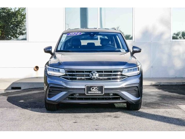 2024 Volkswagen Tiguan SE Wolfsburg Edition photo 2