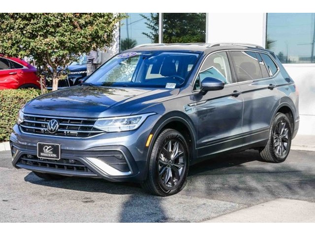 2024 Volkswagen Tiguan SE Wolfsburg Edition photo 3