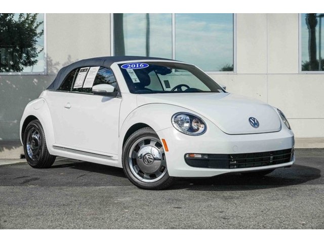 2016 Volkswagen Beetle Convertible 1.8T Denim 2dr Auto 1.8T Denim PZEV Intercooled Turbo Regular Unleaded I-4 1.8 L/110 [2]