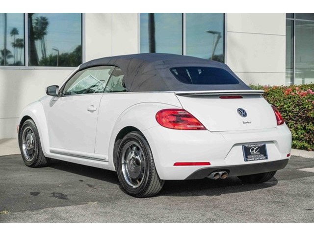 2016 Volkswagen Beetle 1.8T photo 2