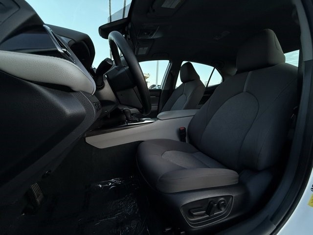2023 Toyota Camry LE LE Auto Regular Unleaded I-4 2.5 L/152 [11]