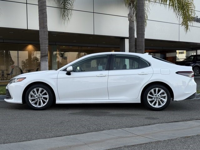 2023 Toyota Camry LE LE Auto Regular Unleaded I-4 2.5 L/152 [3]