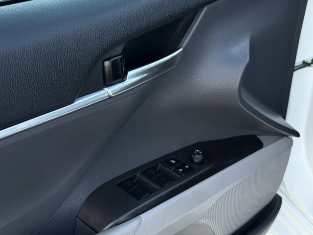 2023 Toyota Camry LE LE Auto Regular Unleaded I-4 2.5 L/152 [8]